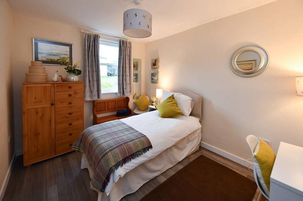 Ladyland Cottage in Maybole in Firth Of Clyde