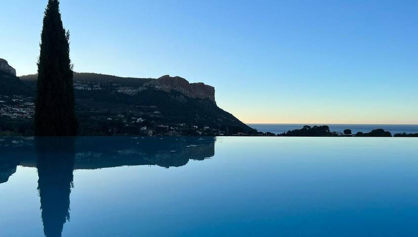 Villa pour 12 personnes, avec jardin ainsi que piscine et vue, animaux acceptés à Cassis