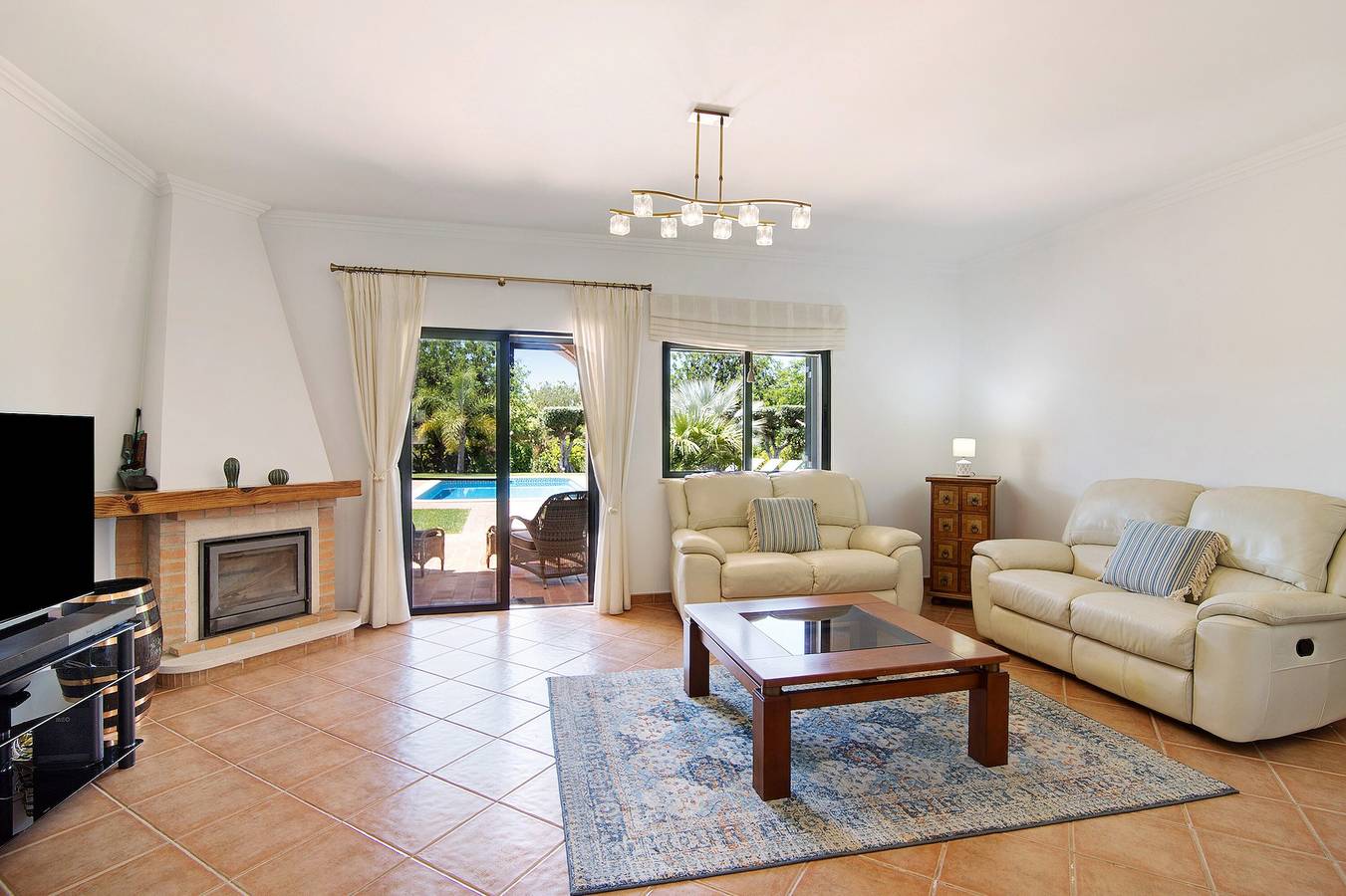Villa 'Formosa' mit privatem Pool, Wlan und Klimaanlage in Almancil, Faro Distrikt