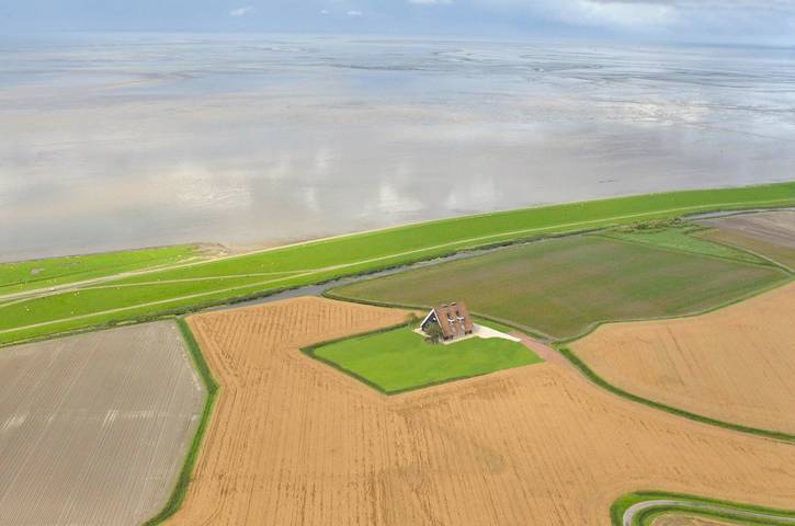 Landhaus für 22 Personen, mit Garten und Balkon sowie Whirlpool in Holländische Küste
