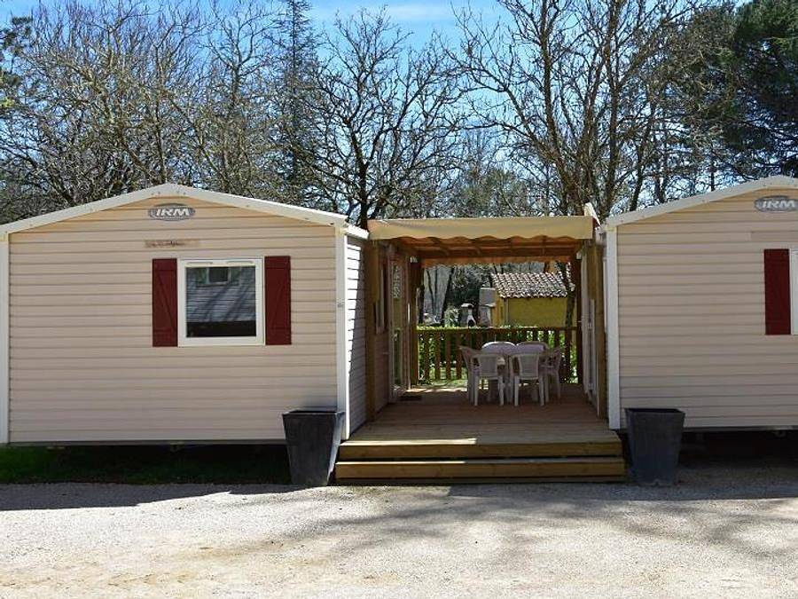 Camping La Chêneraie **** - Mobilhome 8 personnes - Mobil home Le Twin Star - non climatisé - 4 chambres - 2 Sdb - S in Saint-Géry-Vers, Parc Naturel Régional des Causses du Quercy