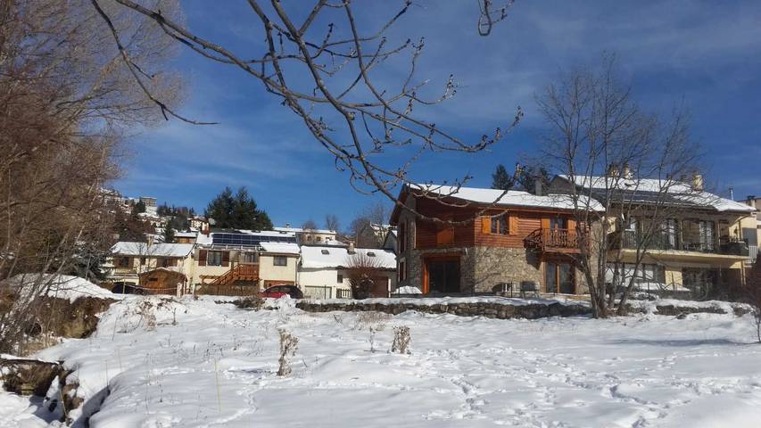 Gîte pour 6 personnes, avec terrasse à Font-Romeu-Odeillo-Via