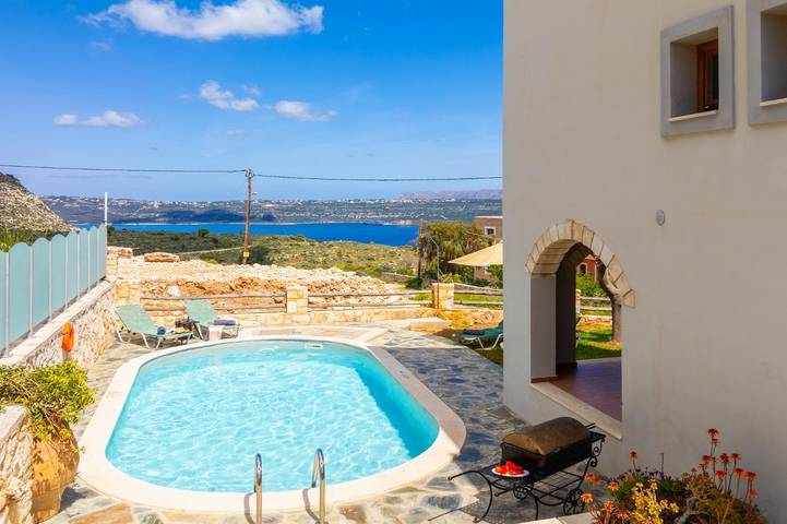 Location de vacances pour 8 personnes, avec jardin et vue sur l’océan à La Canée - 2