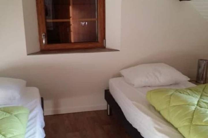 Gîte pour 8 personnes, avec jardin à Saint-Mars-d'Outillé - 3