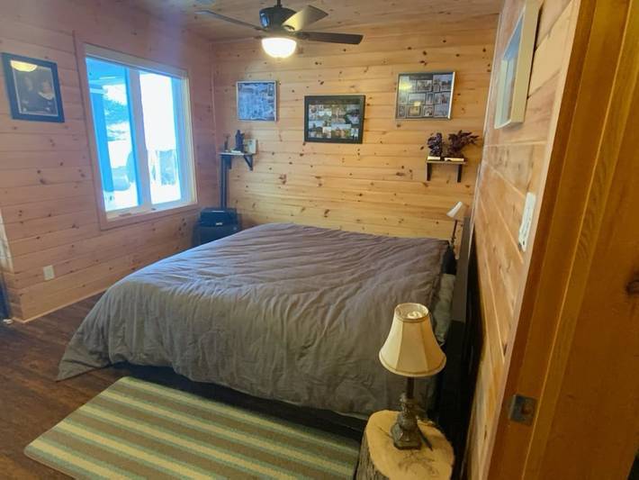 Cottage for 15 people, with hot tub and terrace as well as sauna in Gravenhurst