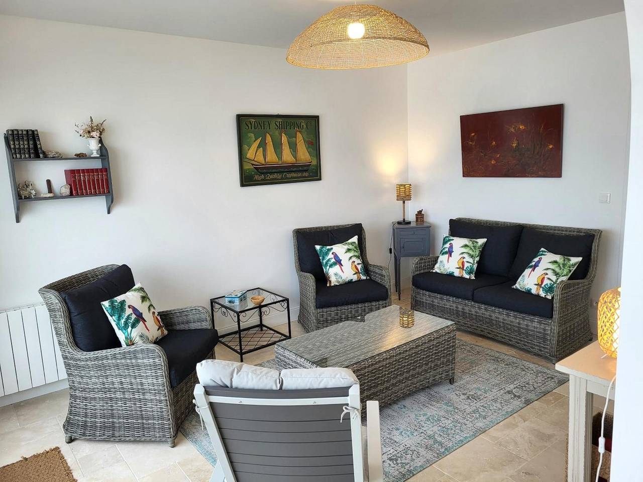 Villa « L'hermitage, Front de Mer » avec vue sur la mer, terrasse privée et Wi-Fi in Pirou, Région de Coutances