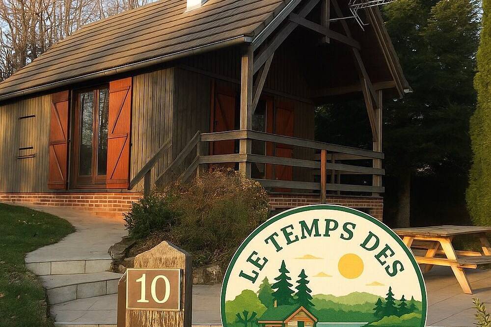 Chalet Le Temps Des Settons Vue Sur Le Lac in Montsauche-les-Settons, Lac des Settons