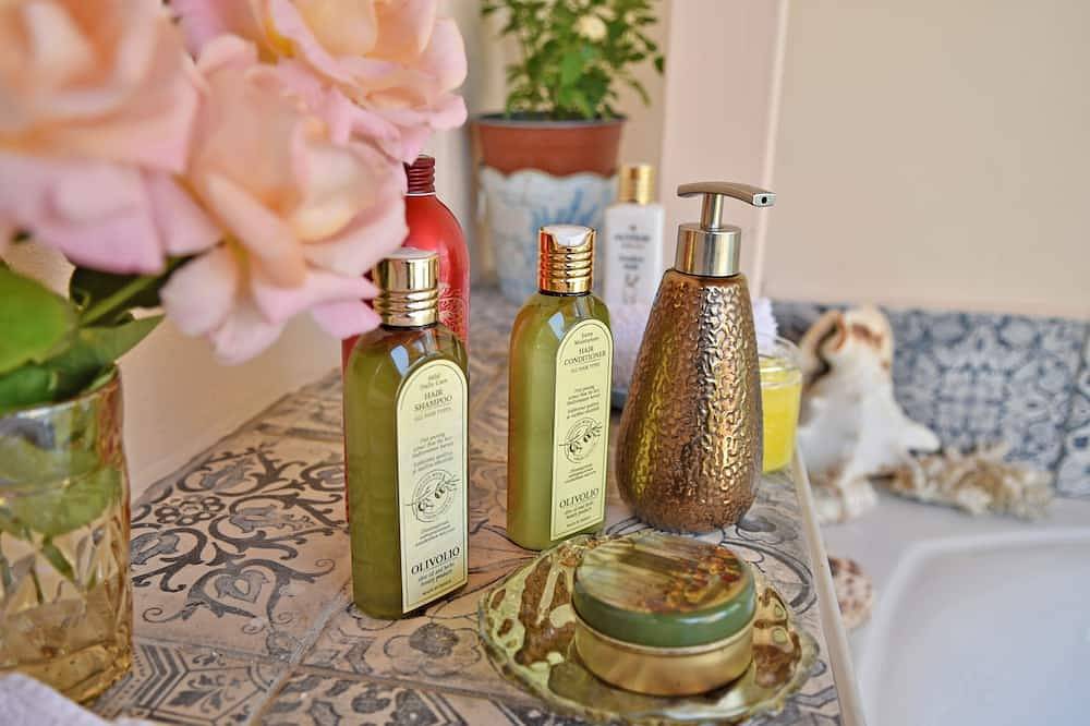 Villa for 6 People in Samos