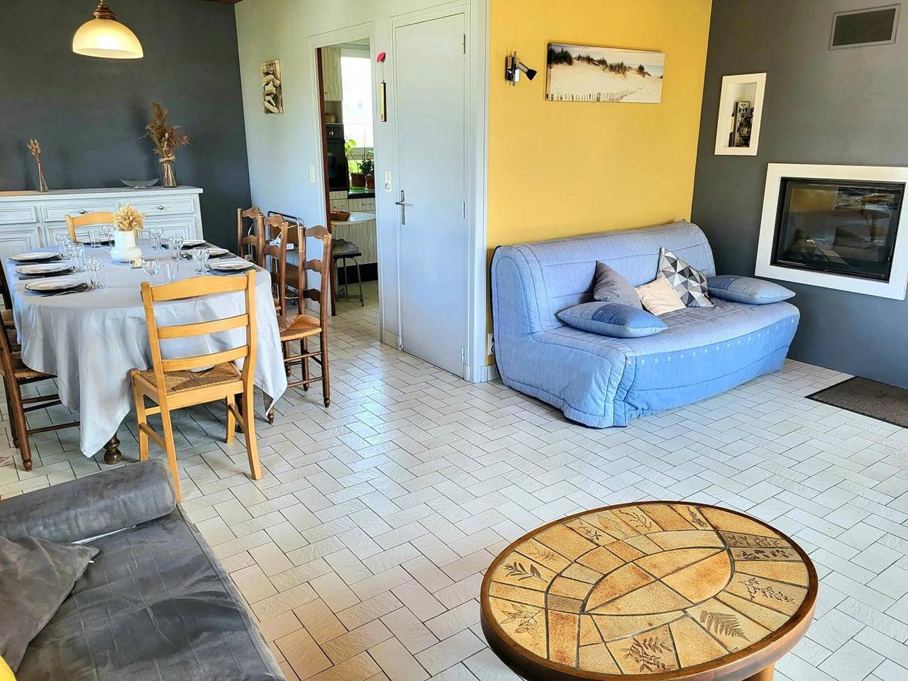 Maison de bord de mer Alizée avec terrasse, jardin privés et Wi-Fi in Saint-Germain-sur-Ay, Région de Coutances