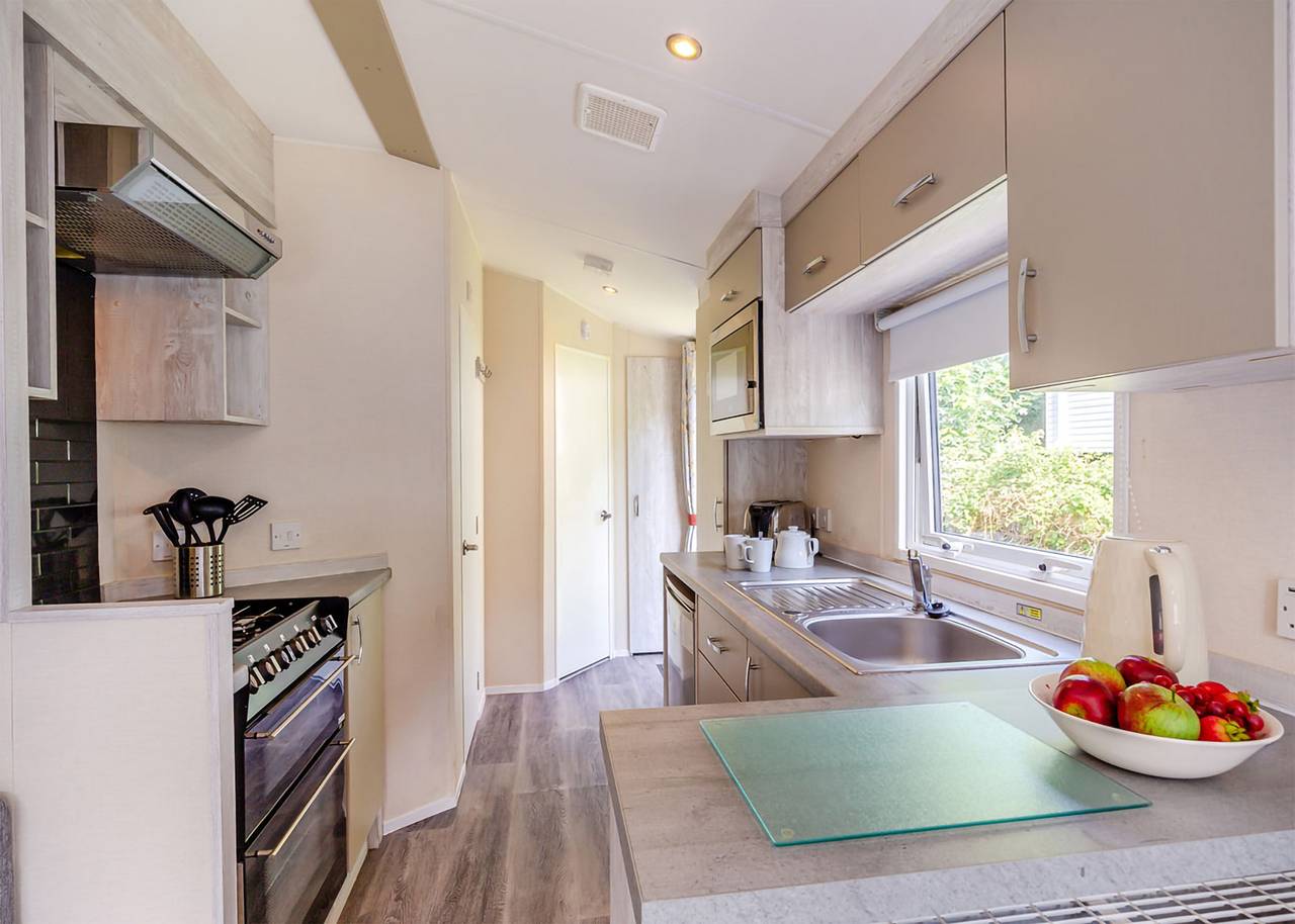 Bronze Caravan with parking 1 bed in Cornwall