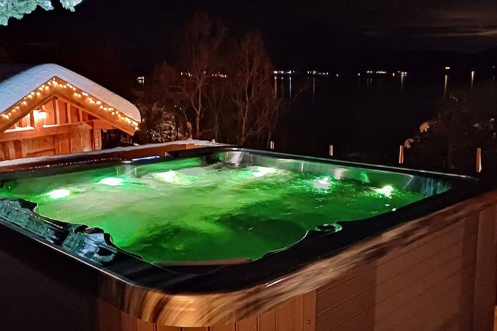 Hermosa y acogedora cabaña con sauna y la maravillosa vista en el idílico Malangen in Balsfjord
