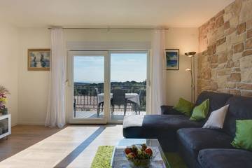 Ferienwohnung für 6 Personen, mit Balkon in Premantura