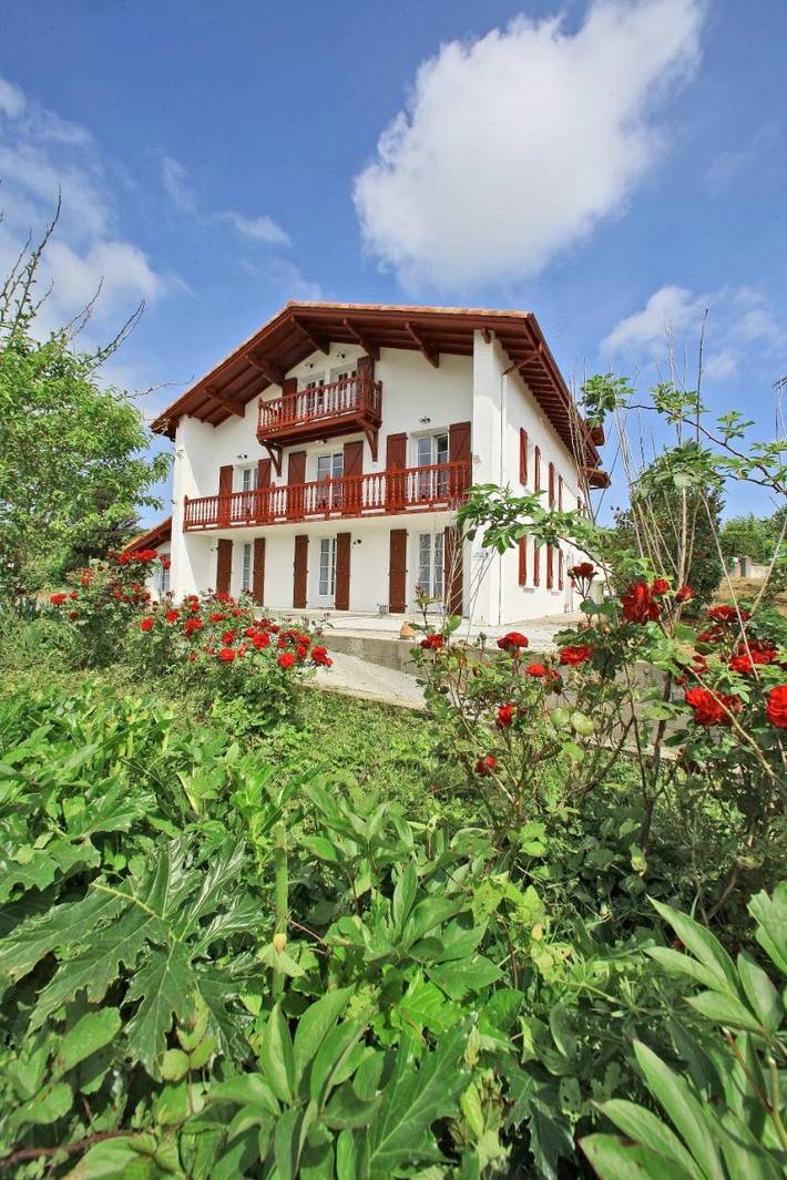 Hôtel pour 2 personnes, avec Balcon et Terrasse ainsi que Jardin et Piscine à Itxassou