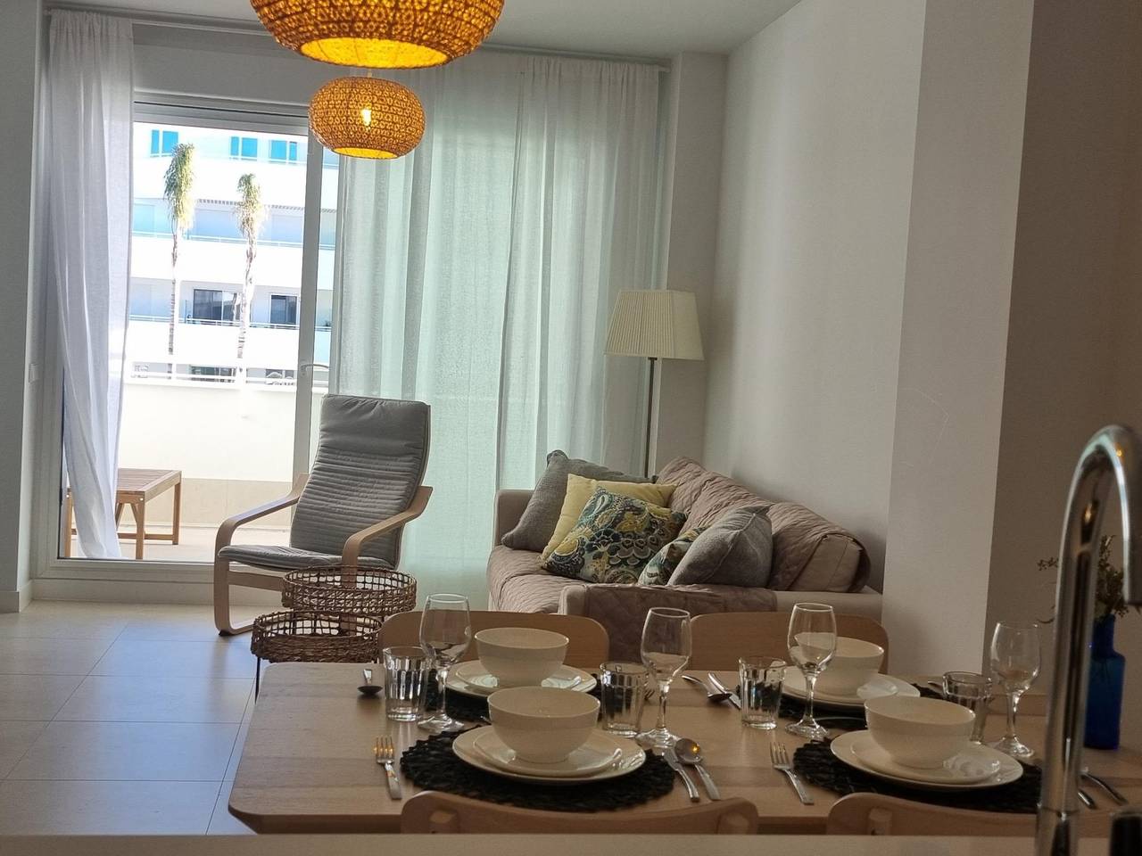 Apartamento vacacional entero, Luz, clima y confort a solo 300 metros del mar. in Torre del Mar, Cordillera Penibética