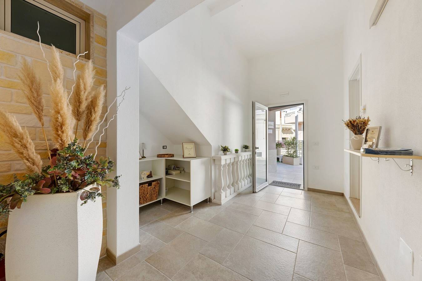 Chambre d’hôtes « L’Aurora – Chambre Alba » avec terrasse partagée, Wi-Fi et climatisation in Ugento, Golfe de Tarente