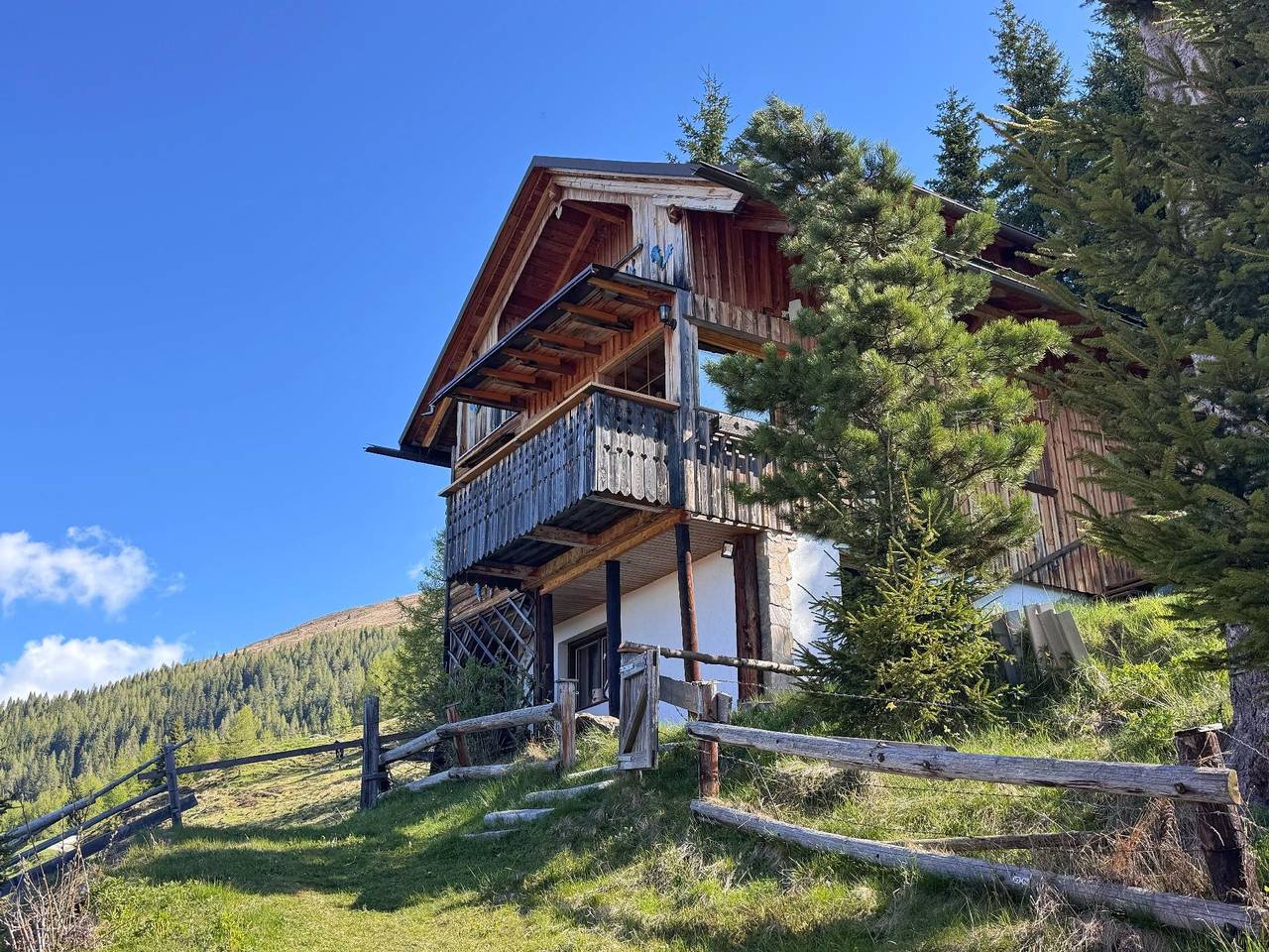 "Almhütte Enzian" mit Bergblick - Sonnenterrasse in Greifenburg, Oberkärnten