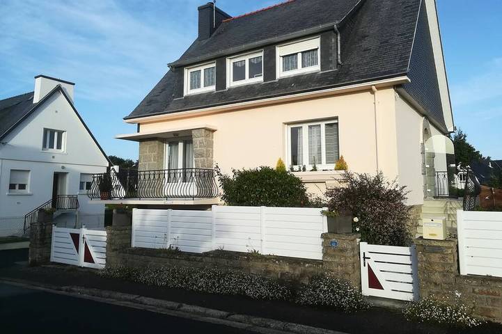 Gîte pour 6 personnes, avec Jardin et Sauna dans Le Cabellou