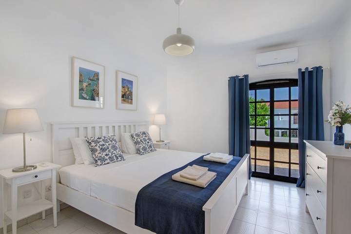 Location de vacances pour 8 personnes, avec jardin à Altura - 3