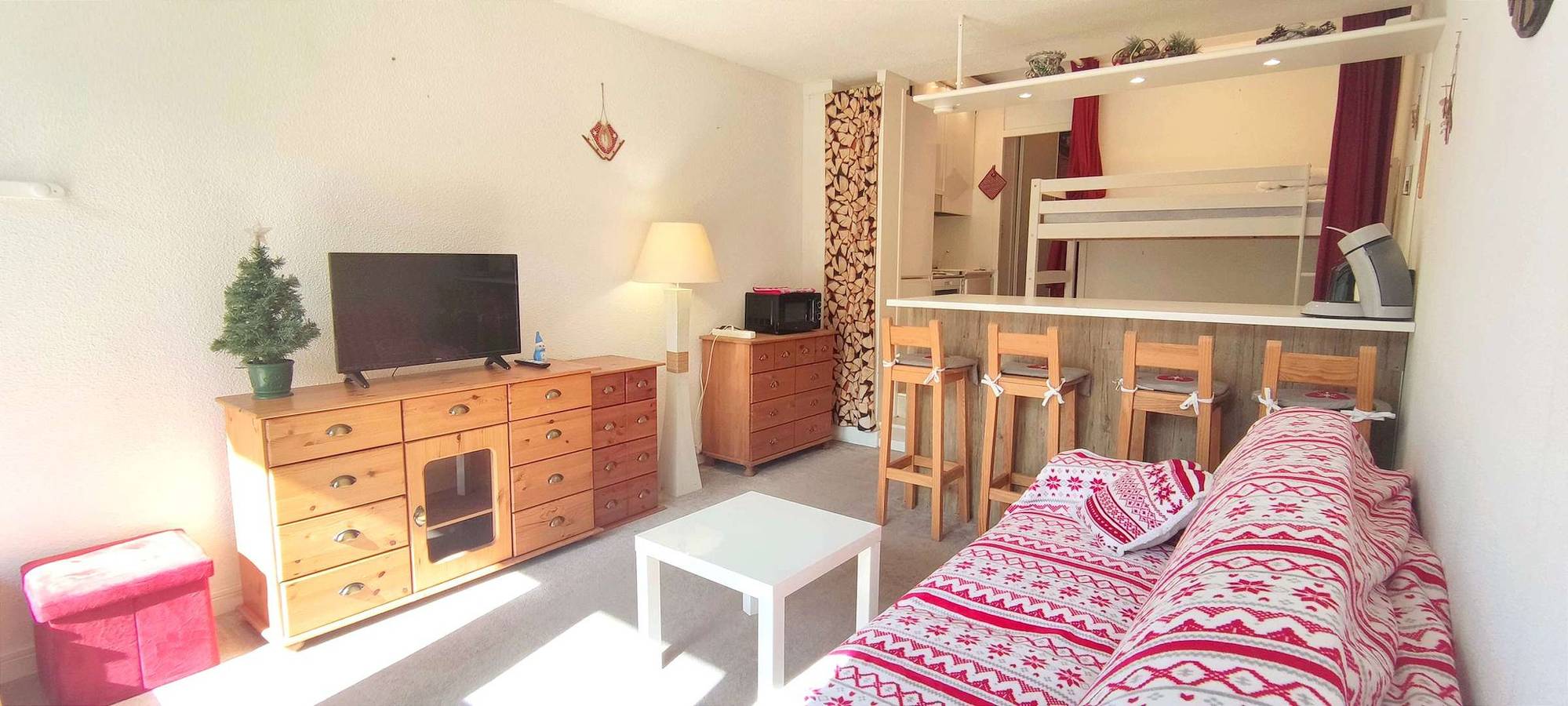 Gehele studio, Cosy Studio Facing Ski Slopes in Isola 2000, Isola