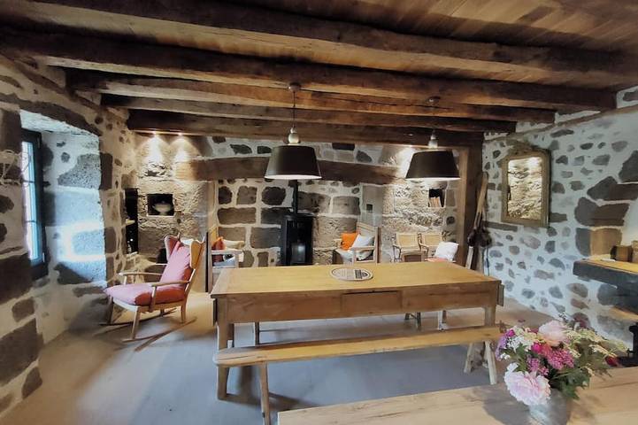 Location de vacances pour 6 personnes à Thiézac