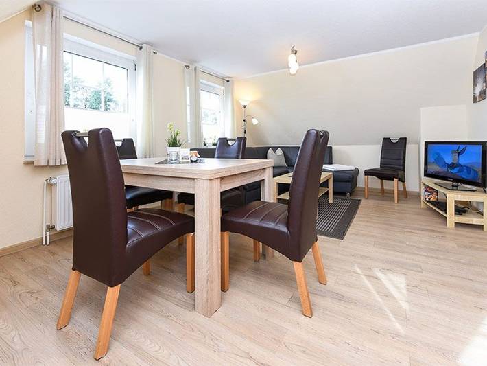 Ferienwohnung für 4 Personen, mit Terrasse und Garten, kinderfreundlich in Werdum - 2
