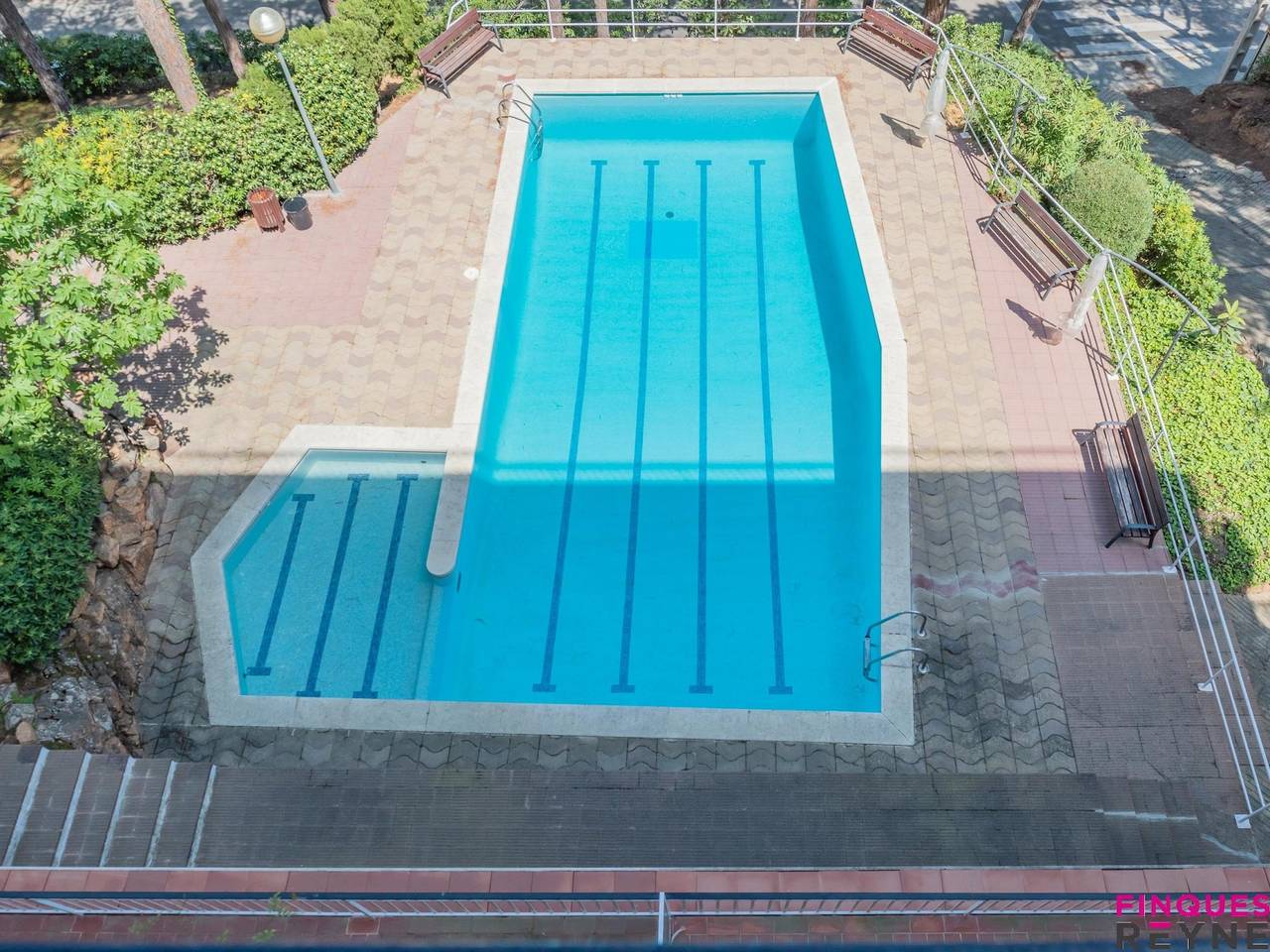 Entire holiday apartment, Apartment with communal pool near Sant Pol beach R-E27434 in Sant Feliu de Guíxols, Costa Brava