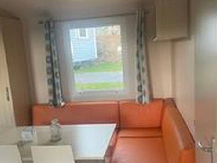 Mobil home pour 6 personnes, avec terrasse et piscine dans Argences en Aubrac - 4