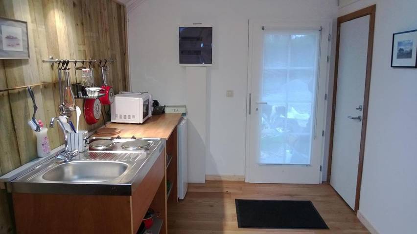 Location de vacances pour 2 personnes, avec vue ainsi que jardin et vue sur le lac à Couvin - 4