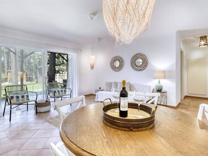 Apartamento de férias para 6 pessoas, com Varanda e Terraço e ainda Jardim and Vista em Aroeira
