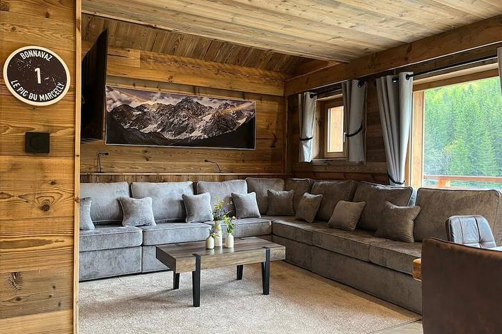 Chalet für 14 Personen, mit Balkon und Whirlpool sowie Garten, mit Haustier - 1