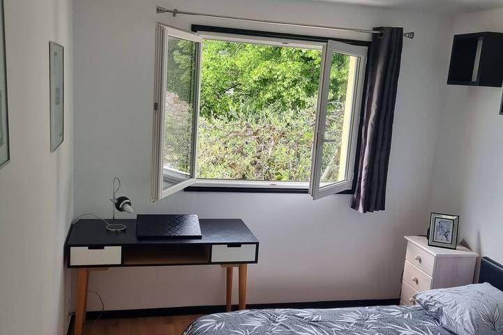 Location de vacances pour 8 personnes, avec balcon et jardin à Aspremont - 4