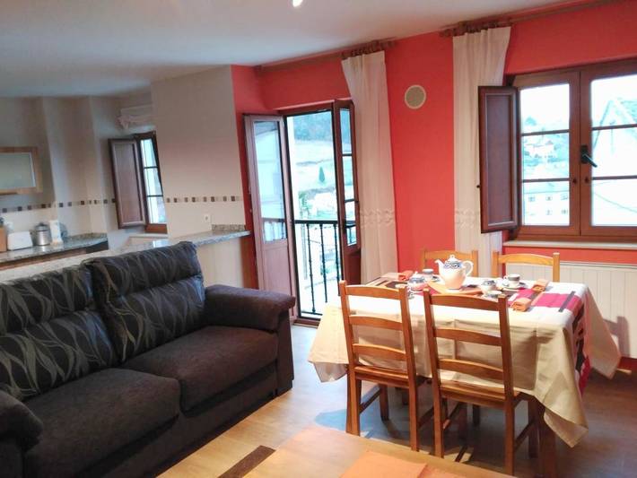 Apartamento para 3 personas, con Balcón y Vistas en Vegadeo