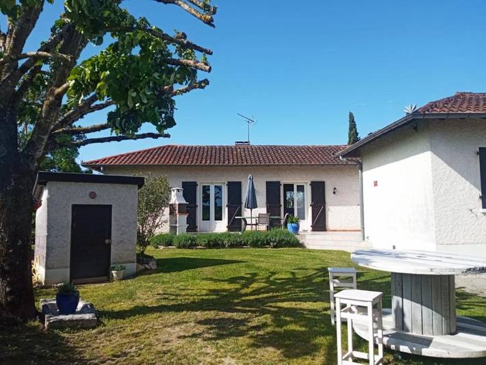 Location de vacances pour 6 personnes, avec piscine et terrasse à Nègrepelisse - 3