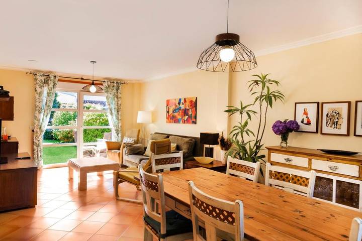 Location de vacances pour 9 personnes, avec vue ainsi que piscine et jardin à Gondomar - 4