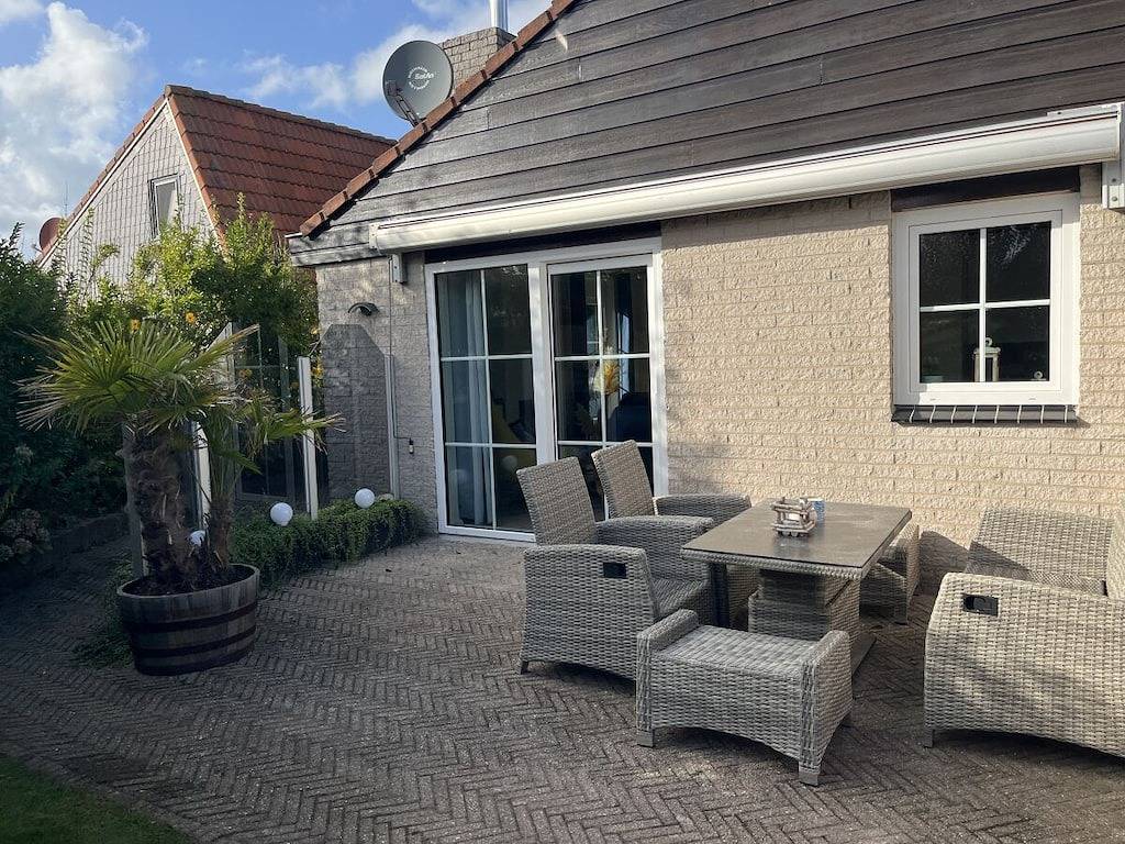 Strandhaus Lusiana in Julianadorp aan Zee, Julianadorp