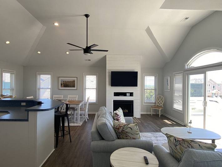 Vacation house for 12 people, with pool and balcony in Nags Head