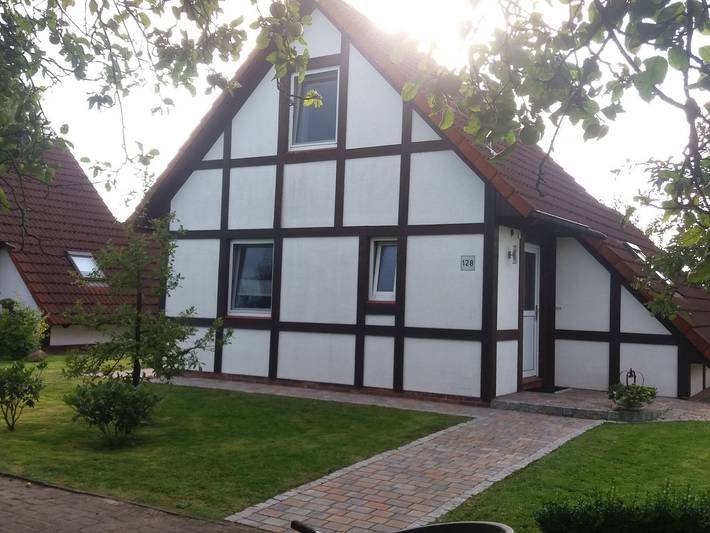 Ferienhaus Scout 60 im Feriendorf Altes Land - Ferienhaus 291 Scout 60qm für max. 5 Personen mit Haustier in Hollern-Twielenfleth, Landkreis Stade