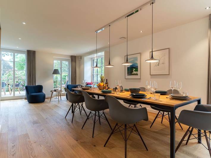Ferienhaus für 8 Personen, mit Sauna und Whirlpool sowie Garten - 1