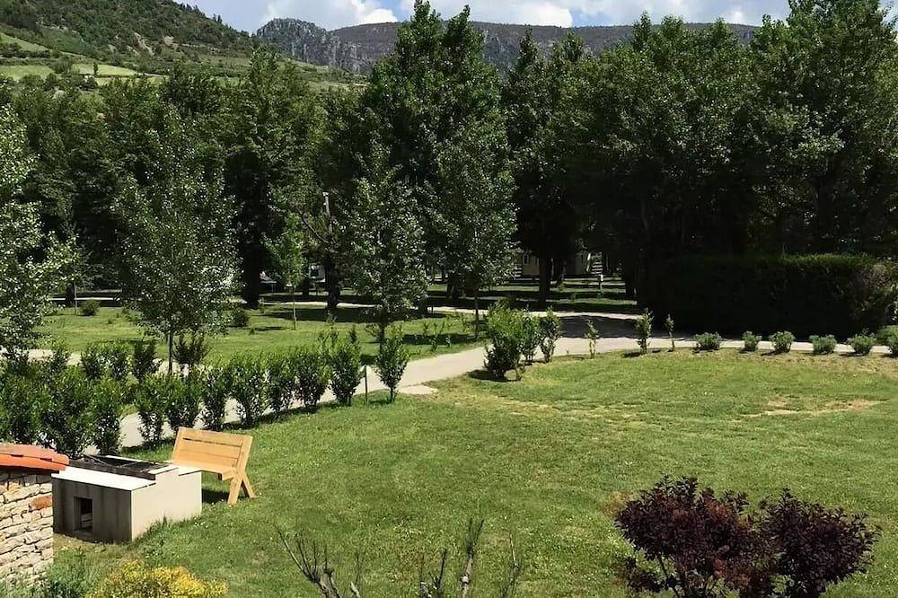 Bungalow toilé 19m² 5 personnes in Mostuéjouls, Parc naturel régional des Grands Causses