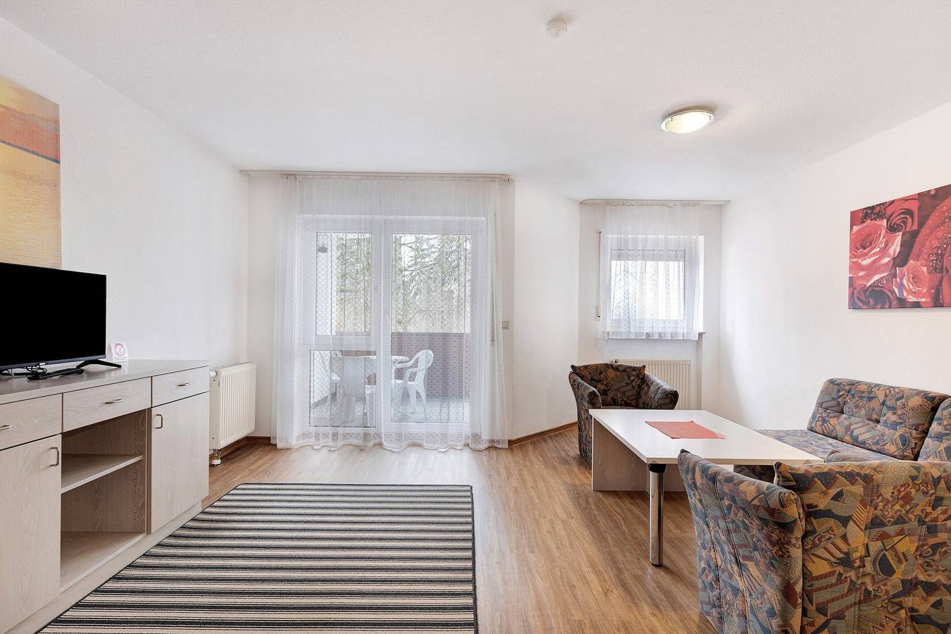 Ganze Wohnung, Apartment 26 mit Dreiweltencard und Balkon - nur 2 Gehminuten vom Solemar entfernt in Bad Dürrheim, Mittlerer Schwarzwald