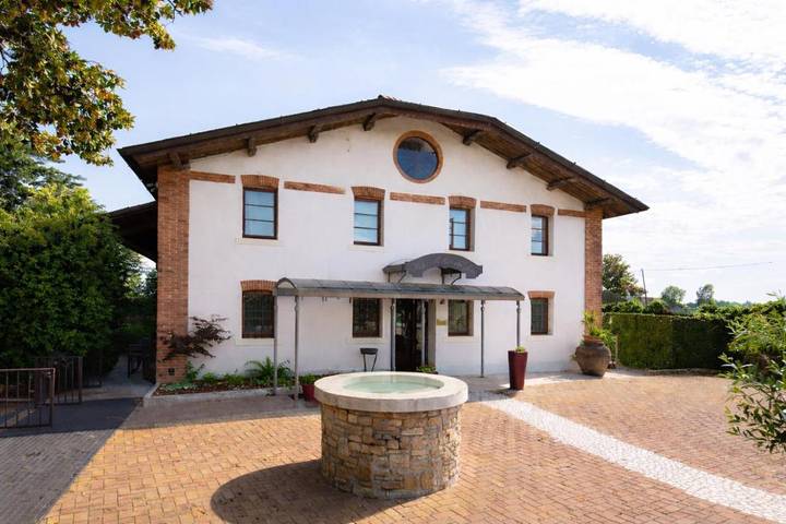 Hôtel pour 2 personnes, avec vue et jardin, animaux acceptés à Zevio