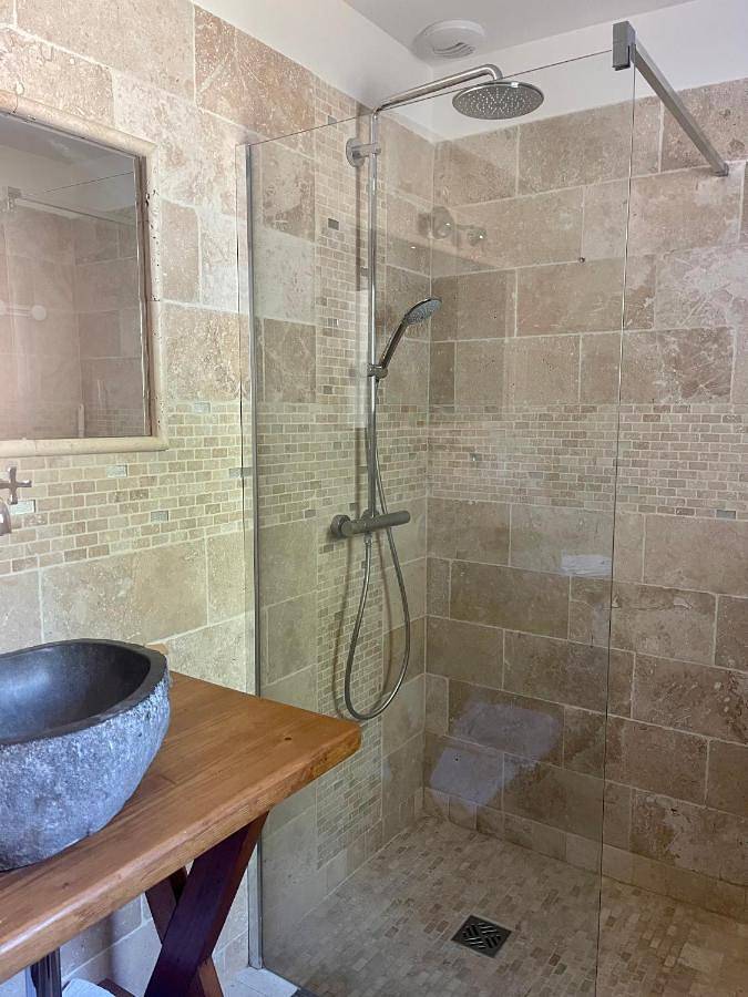 Double Room with Pool View in Saint-Maximin-la-Sainte-Baume, Région de Brignoles