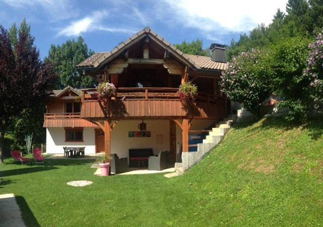Appartement de vacances pour 4 personnes, avec jardin ainsi que terrasse et vue