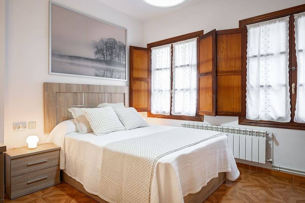 Entire apartment, Appto. Isalba Llanes in Llanes, Costa Verde (Spain)