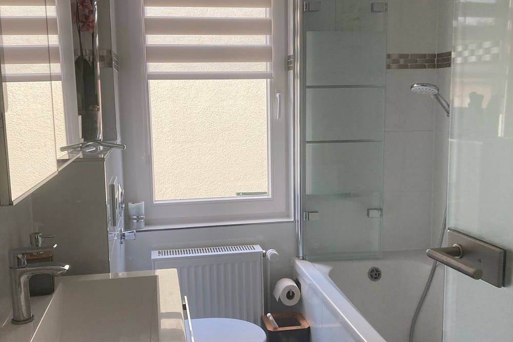 Ganze Wohnung, ☀️ Bezaubernde Ferienwohnung in Erkner / Grünheide – 88 m² Cozy Entspannung! ☀️ in Erkner, Region Oder - Spree