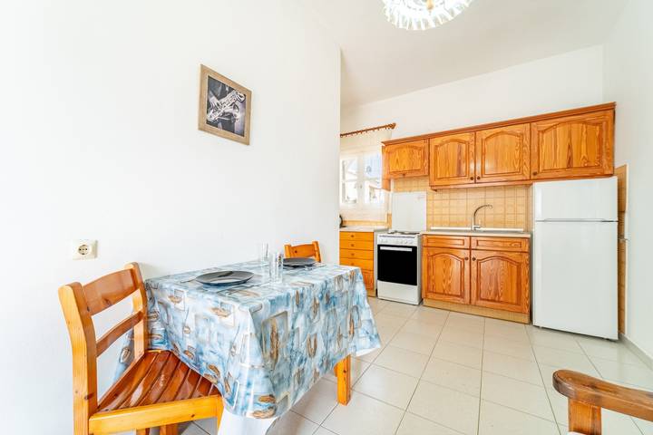 Gîte pour 3 personnes, avec jardin et balcon, animaux acceptés dans Acharavi - 4
