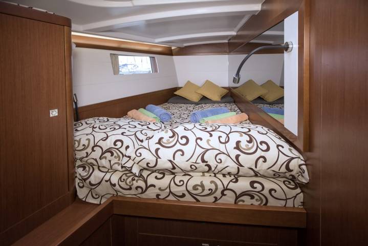 Bateau pour 6 personnes dans Tivat - 4