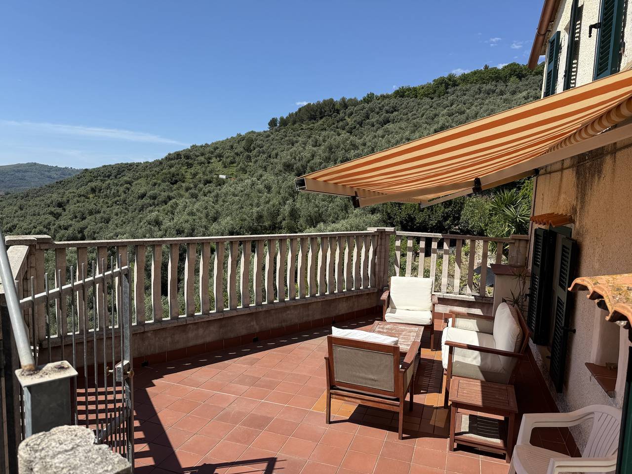 Ganze Wohnung, 1013Im - Terrazza sul Paradiso in Montegrazie, Imperia