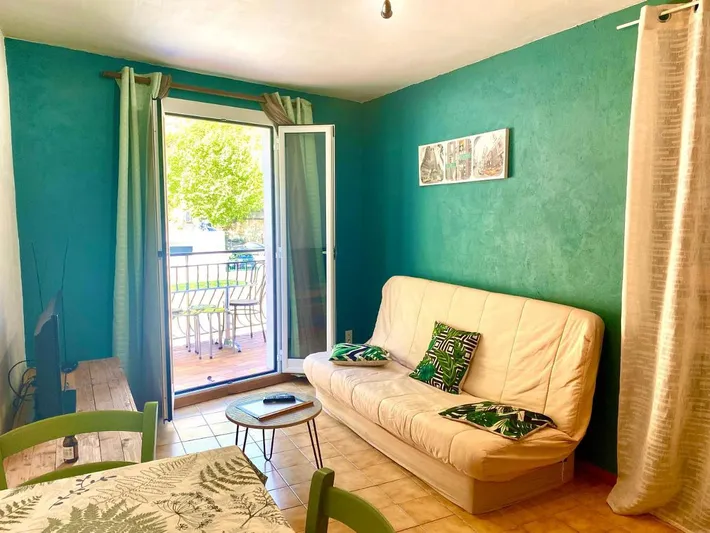 Apartamento de vacaciones para 6 personas, con balcón y vistas al lago - 1