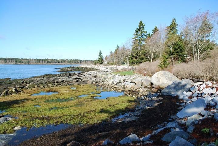 Cottage for 8 people, with yard in Maine